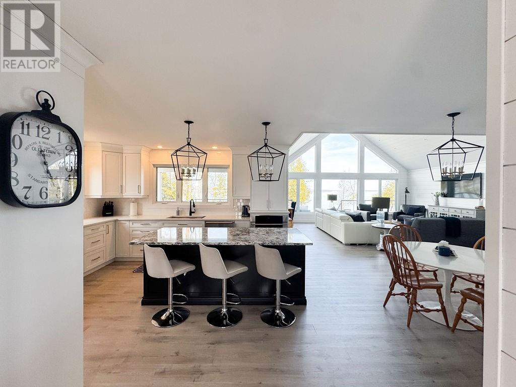 245 Grandor Rd, Kagawong, Ontario, P0P1J0 — Photo 9