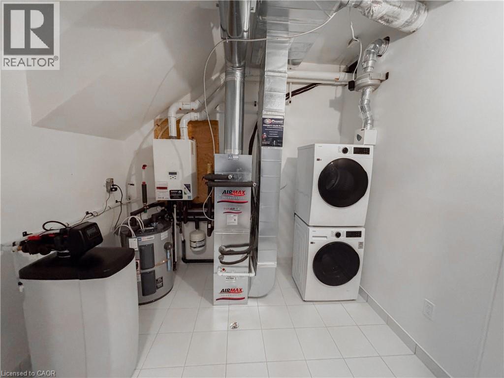 25 PALACE Street Unit# P31, Kitchener, Ontario, N2E0L2 — Photo 9