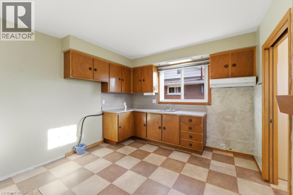 21 CRANE Court, Hamilton, Ontario, L9A3Z1 — Photo 20