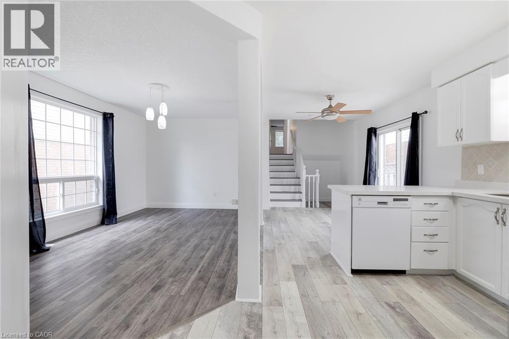 347 KEEWATIN Avenue Unit# Main Level, Kitchener, Ontario, N2B3W2 — Photo 3
