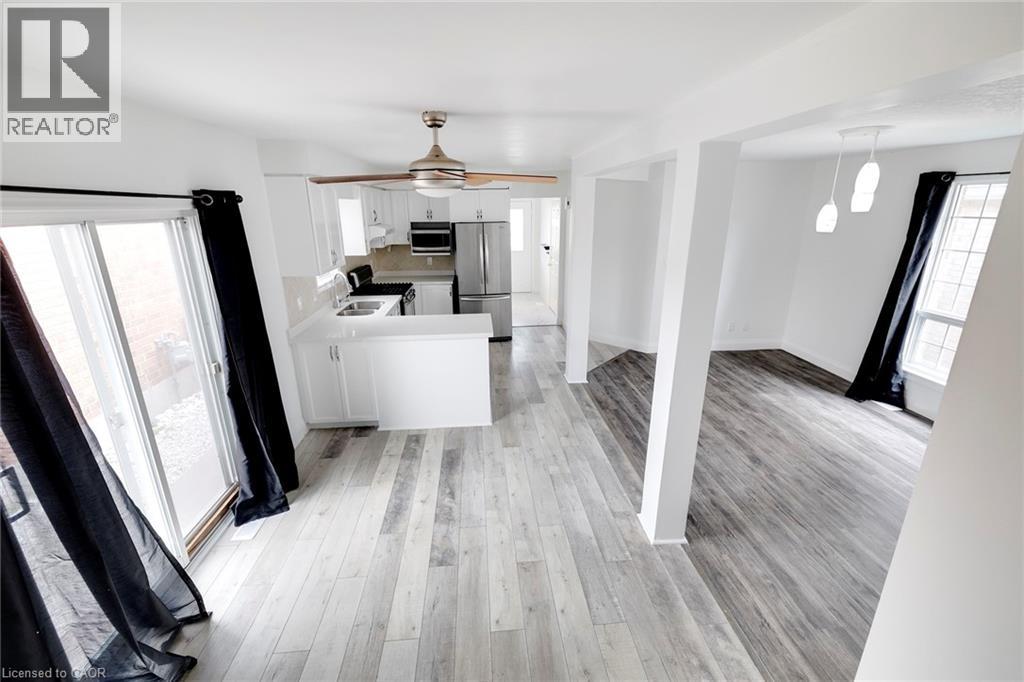 347 KEEWATIN Avenue Unit# Main Level, Kitchener, Ontario, N2B3W2 — Photo 7