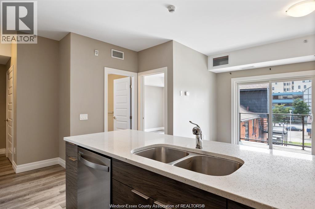 955 OUELLETTE AVENUE Unit# 305, Windsor, Ontario, N9A4J5 — Photo 10