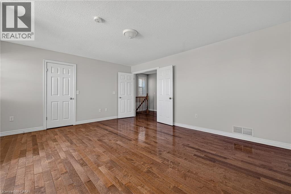 19 SINCLAIR Street, Guelph, Ontario, N1L1S1 — Photo 16