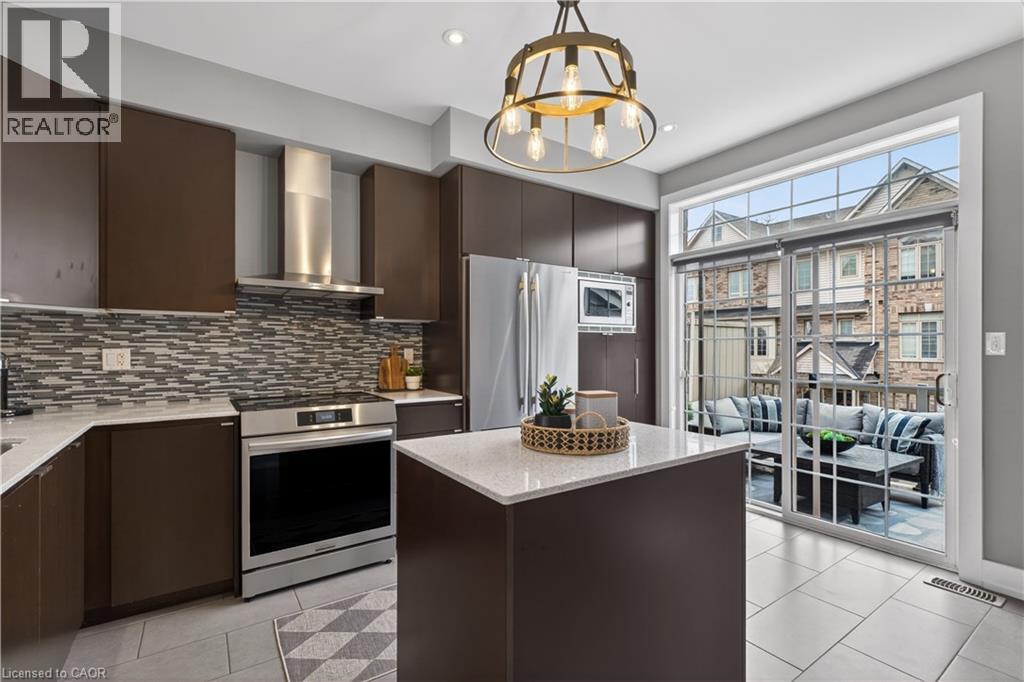 4165 UPPER MIDDLE Road Unit# 30, Burlington, Ontario, L7M0V4 — Photo 5