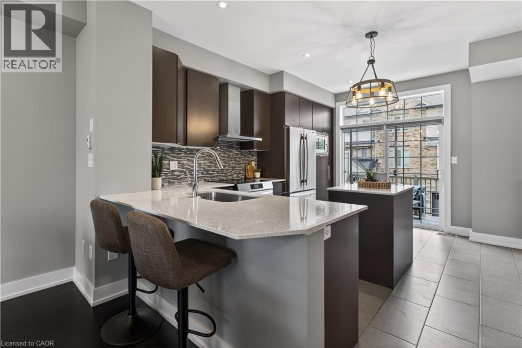 4165 UPPER MIDDLE Road Unit# 30, Burlington, Ontario, L7M0V4 — Photo 8