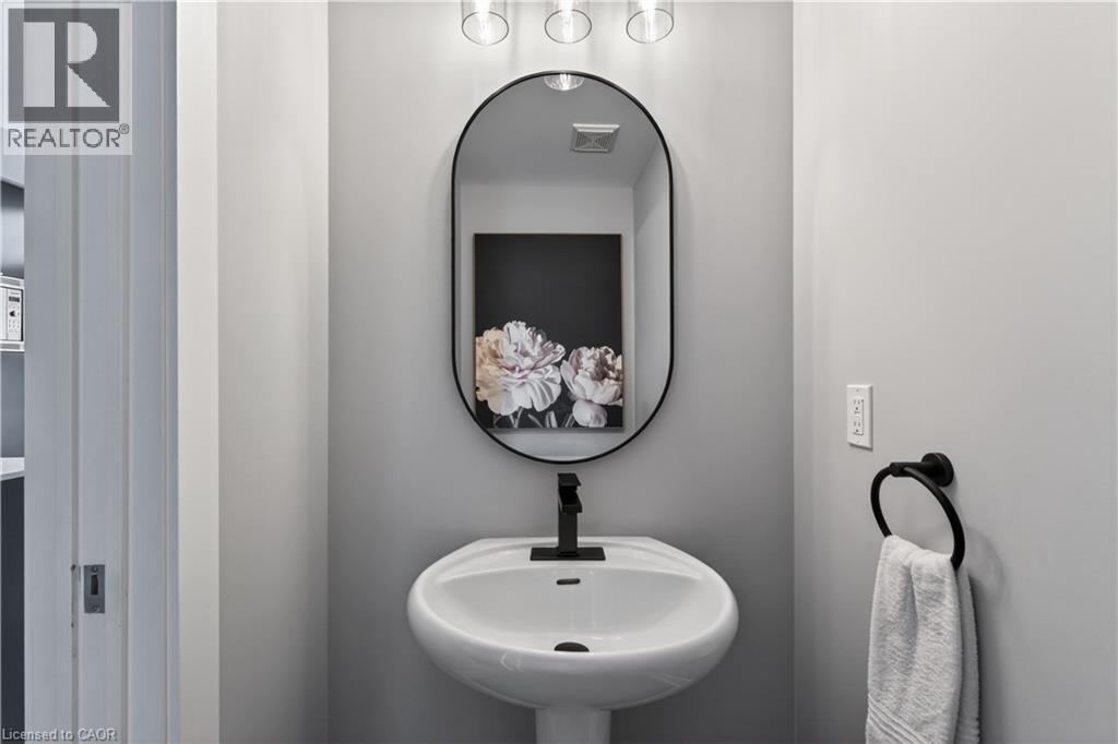 4165 UPPER MIDDLE Road Unit# 30, Burlington, Ontario, L7M0V4 — Photo 9