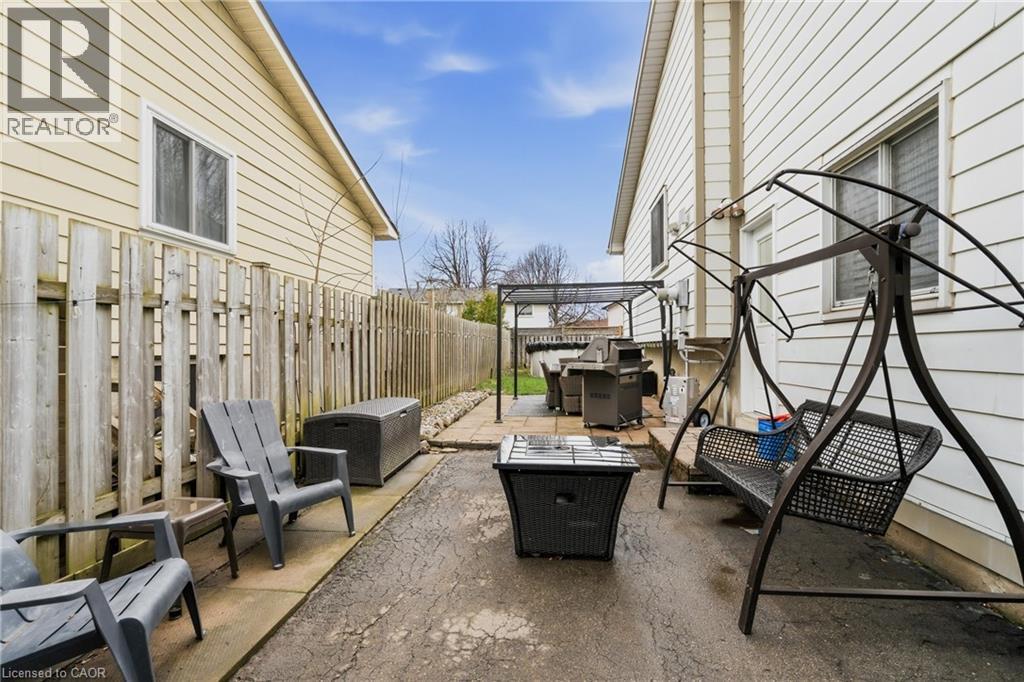 19 GOLDEN ORCHARD Drive, Hamilton, Ontario, L9C6J2 — Photo 24