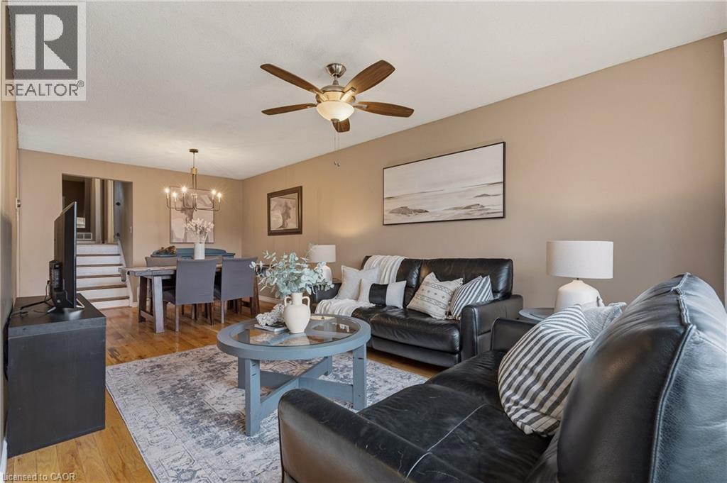 19 GOLDEN ORCHARD Drive, Hamilton, Ontario, L9C6J2 — Photo 4