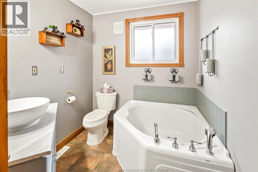 3055 LAUZON ROAD, Windsor, Ontario, N8T2Z7 — Photo 17