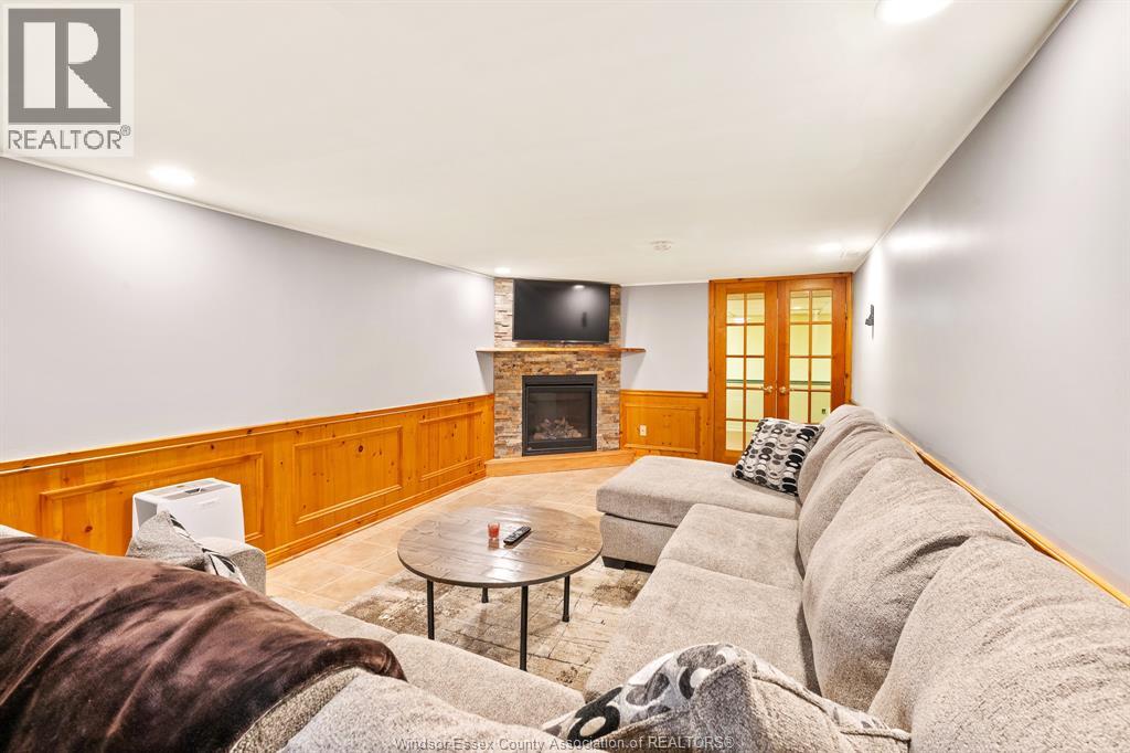 3055 LAUZON ROAD, Windsor, Ontario, N8T2Z7 — Photo 21