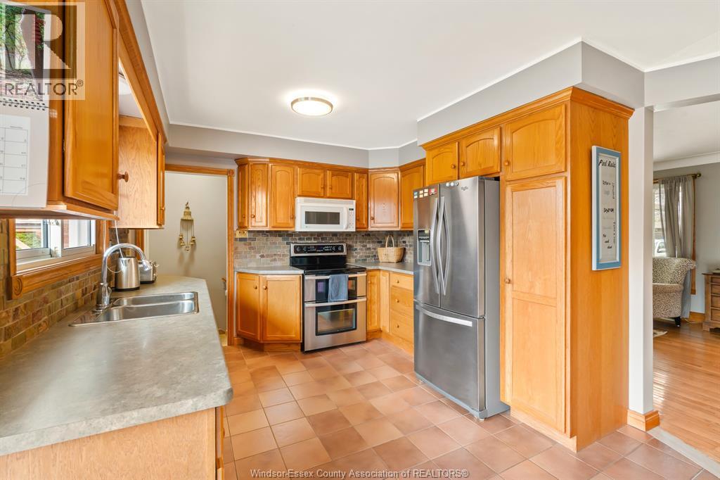 3055 LAUZON ROAD, Windsor, Ontario, N8T2Z7 — Photo 7