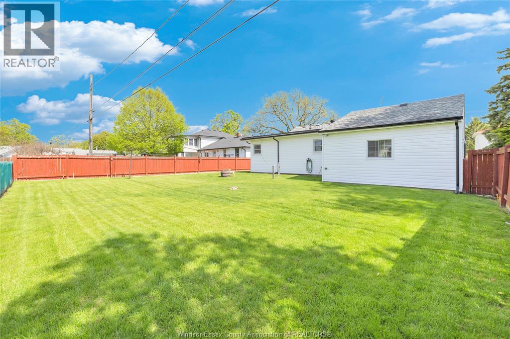 1531 CAMPBELL, Windsor, Ontario, N9B2K3 — Photo 28
