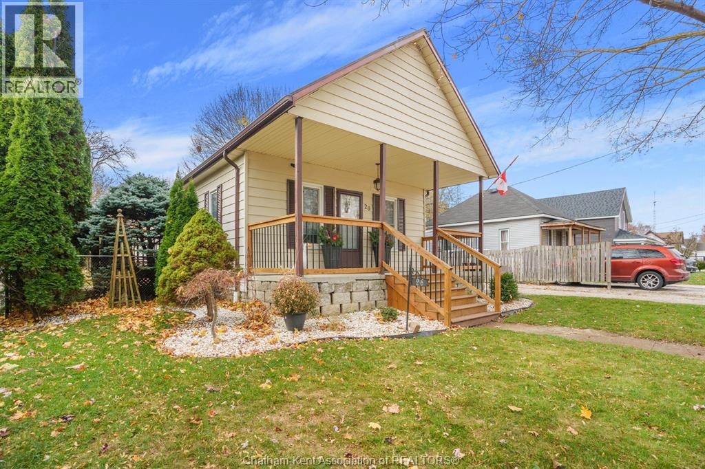 26 BEDFORD STREET, Chatham, Ontario, N7L2V3 — Photo 2
