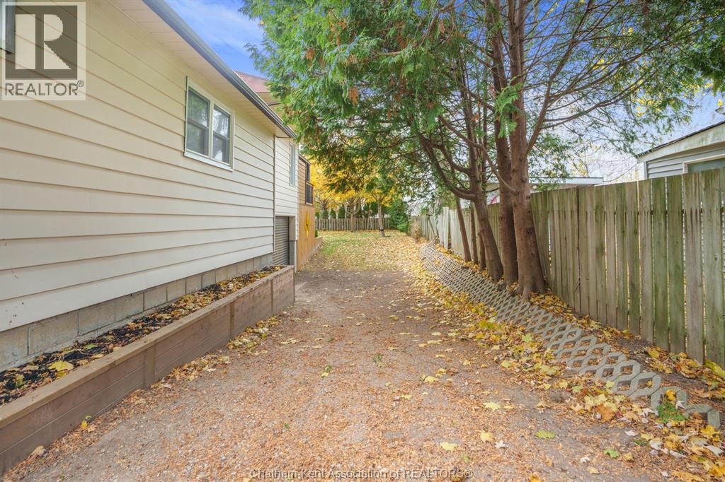 26 BEDFORD STREET, Chatham, Ontario, N7L2V3 — Photo 7