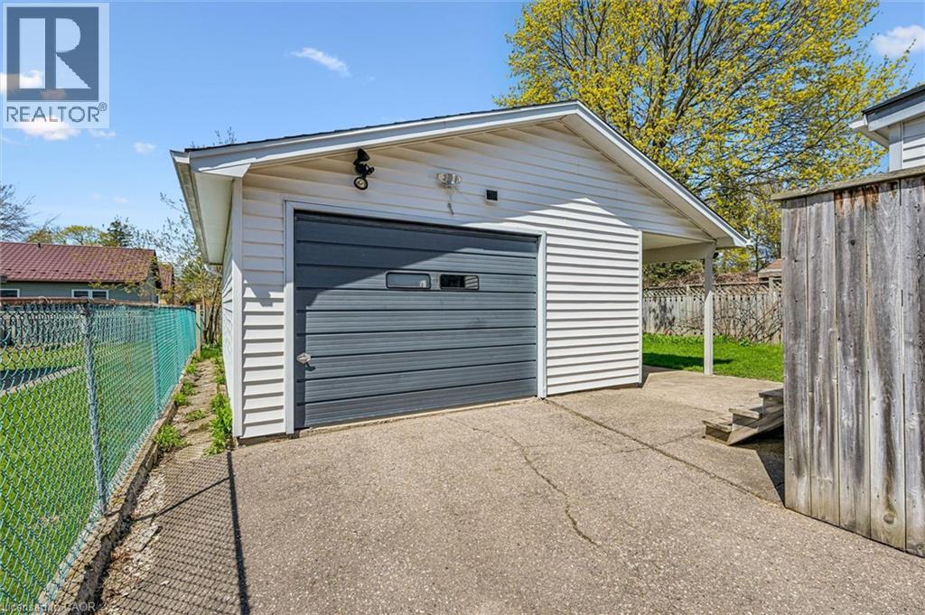 128 MAUSSER Avenue, Kitchener, Ontario, N2M3K5 — Photo 35