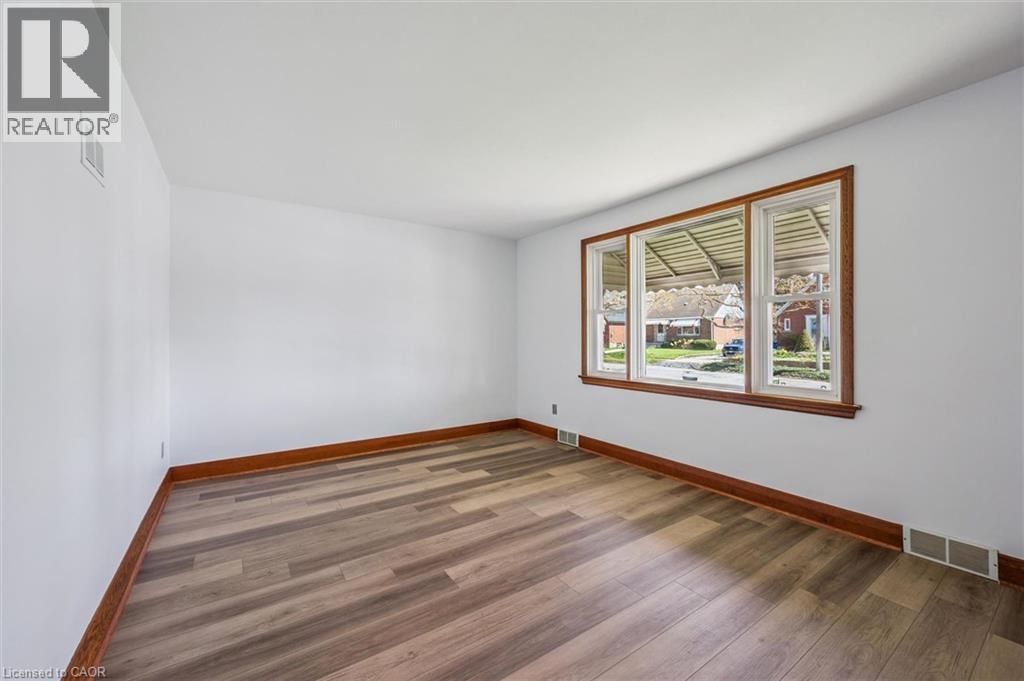 128 MAUSSER Avenue, Kitchener, Ontario, N2M3K5 — Photo 6