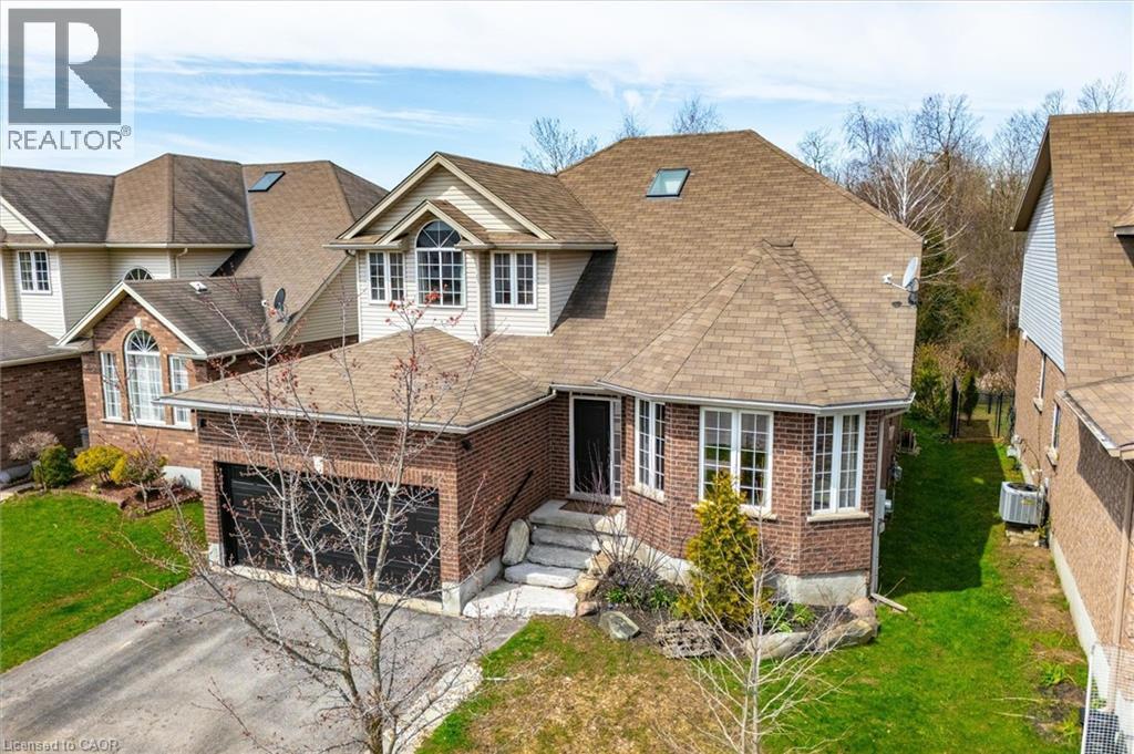 556 BLACK Street, Fergus, Ontario, N1M0A3 — Photo 3