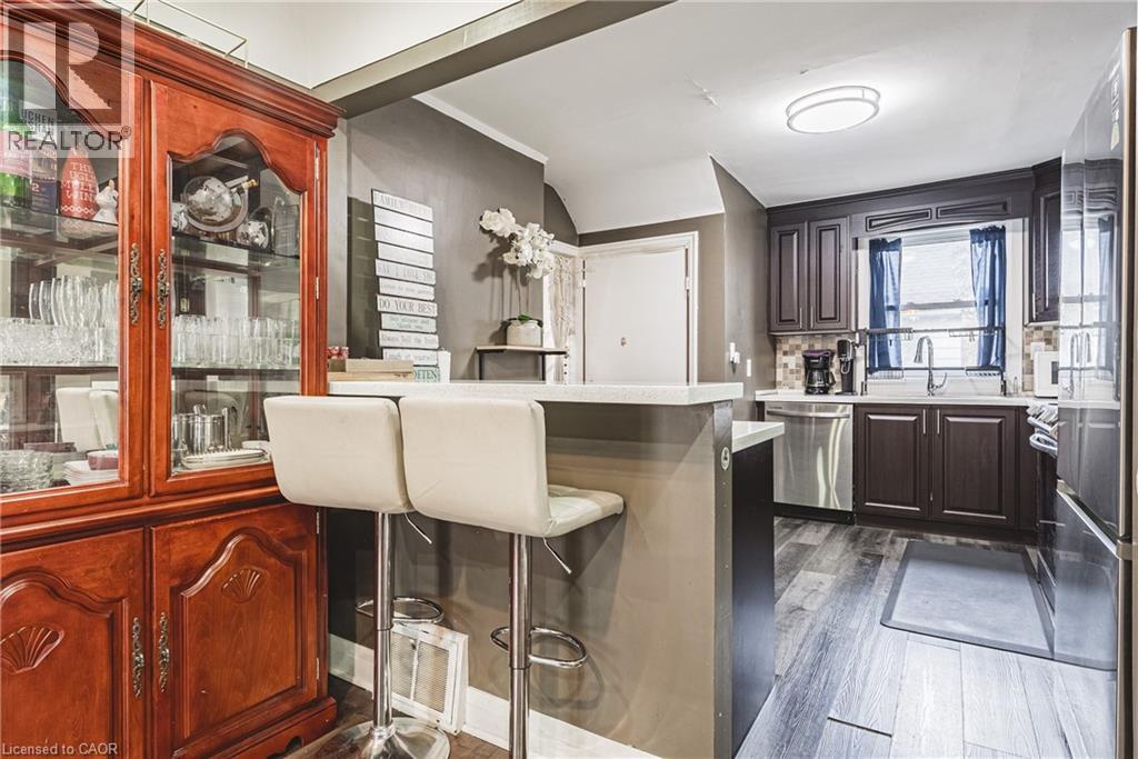 5 WEST 3RD Street, Hamilton, Ontario, L9C3J5 — Photo 7