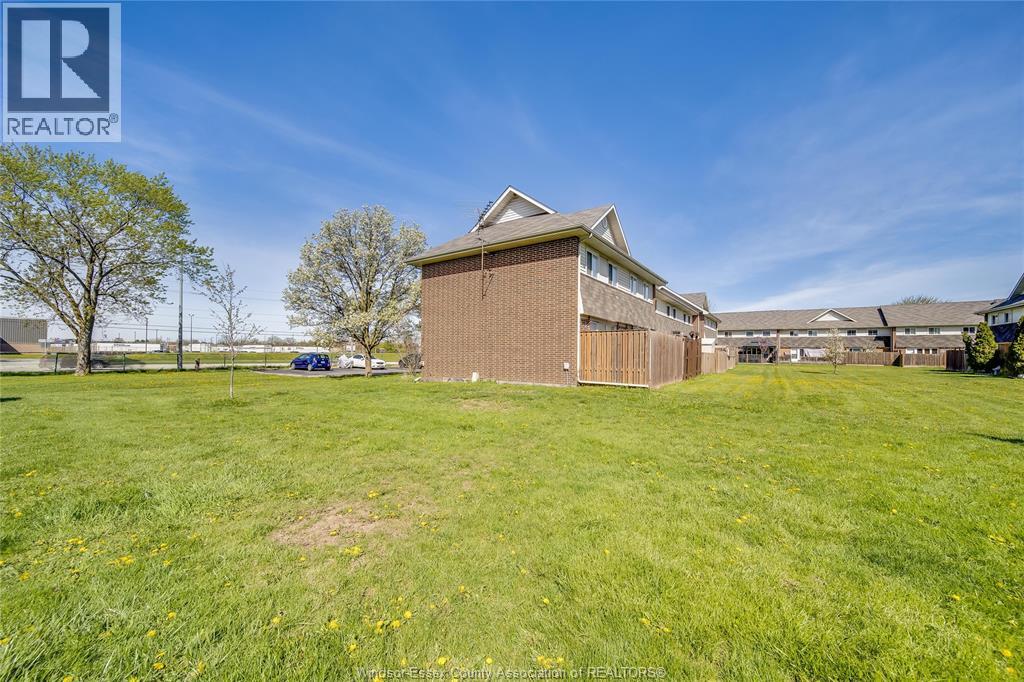 2693 MEADOWBROOK LANE, Windsor, Ontario, N8T2Y3 — Photo 38