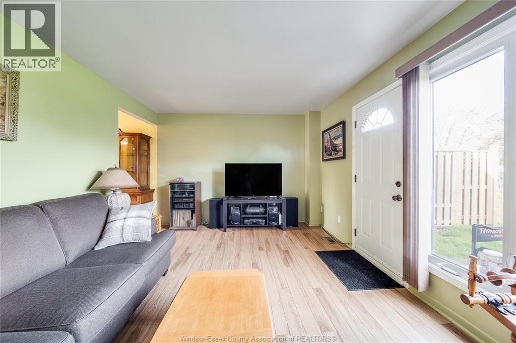 2693 MEADOWBROOK LANE, Windsor, Ontario, N8T2Y3 — Photo 5