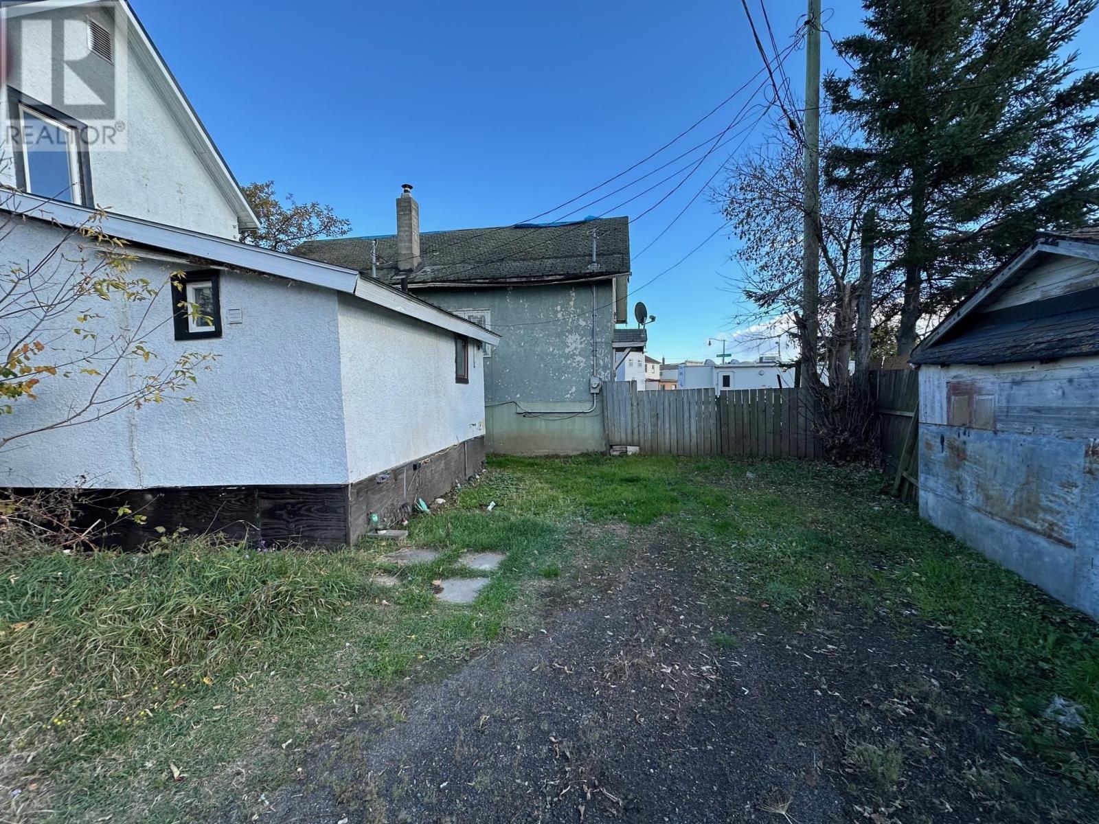 731 Simpson ST, Thunder Bay, Ontario, P7C3K2 — Photo 12