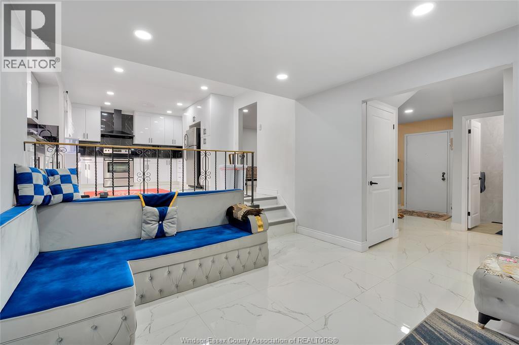655 ROSELAND DRIVE South, Windsor, Ontario, N9G1T7 — Photo 12