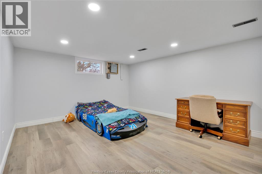 655 ROSELAND DRIVE South, Windsor, Ontario, N9G1T7 — Photo 20