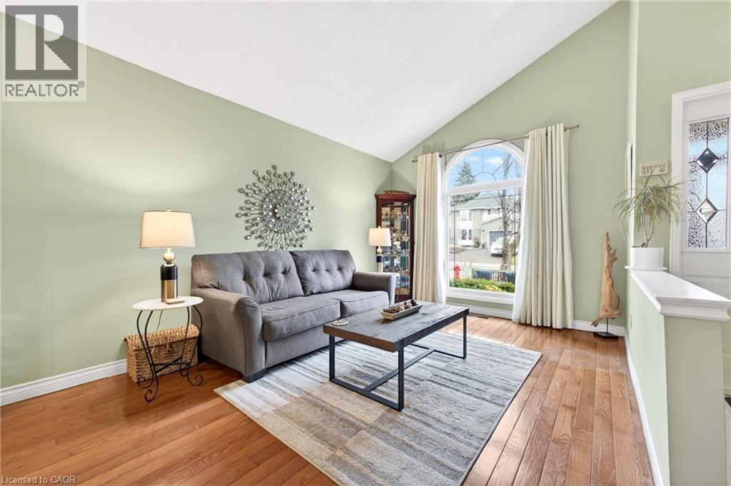 22 NOVOCO Drive, Hamilton, Ontario, L9C7E8 — Photo 6