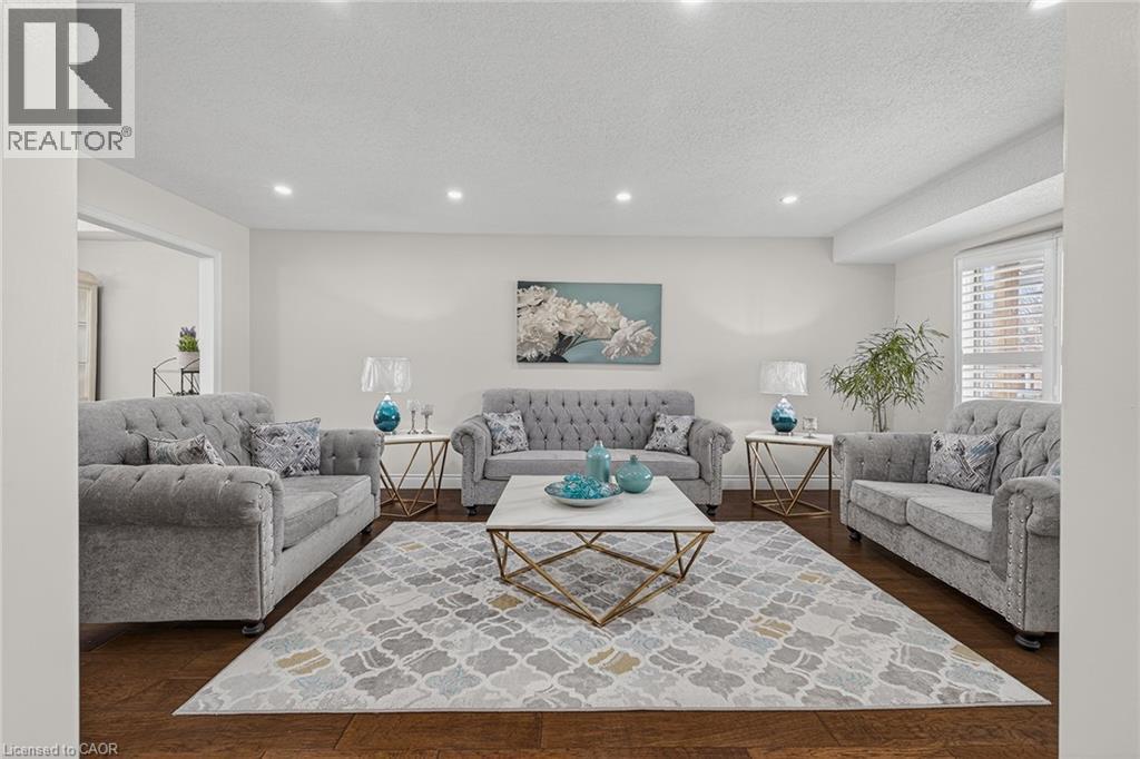 79 HOLBROOK Crescent, Cambridge, Ontario, N1T1V7 — Photo 11