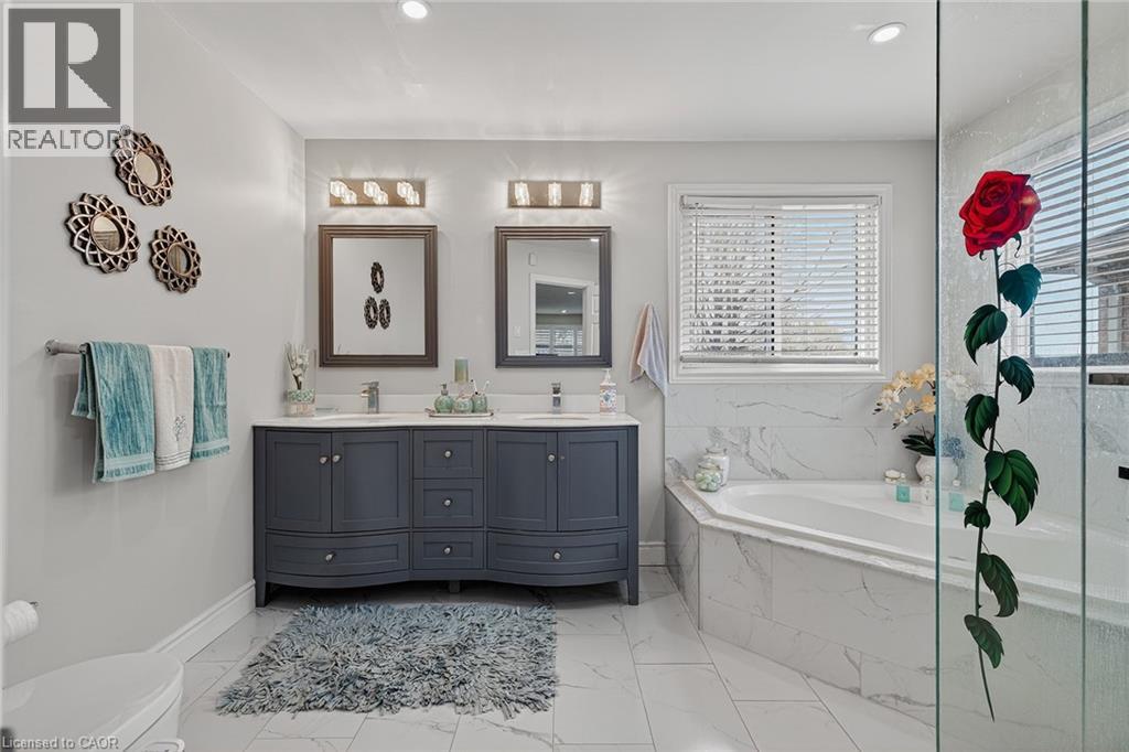 79 HOLBROOK Crescent, Cambridge, Ontario, N1T1V7 — Photo 18