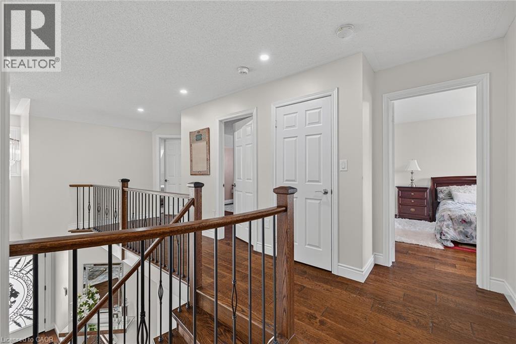 79 HOLBROOK Crescent, Cambridge, Ontario, N1T1V7 — Photo 19