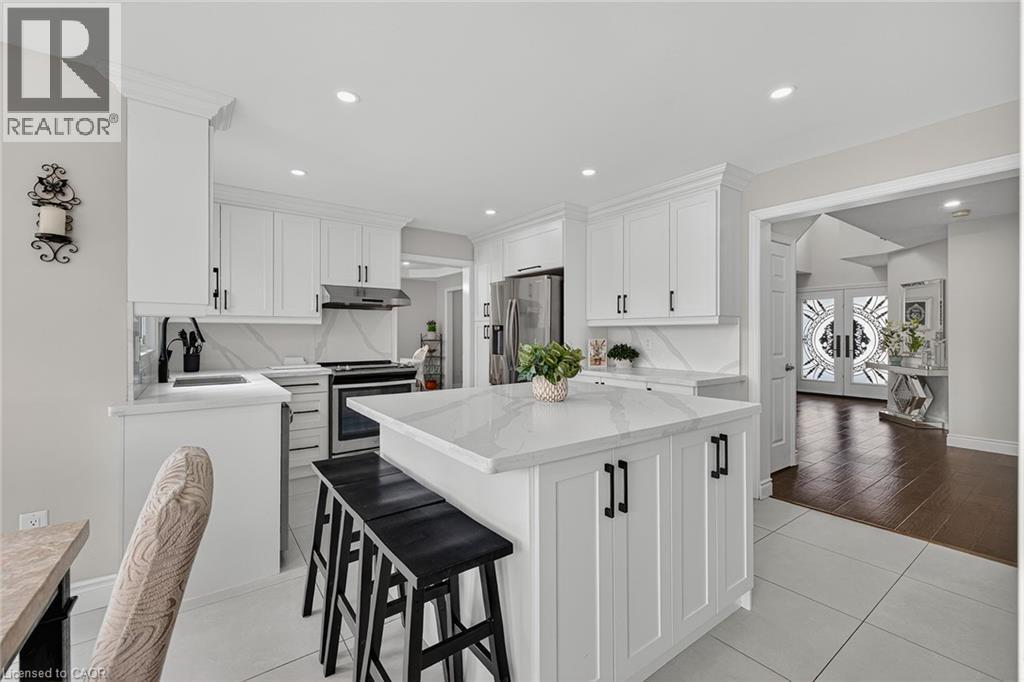 79 HOLBROOK Crescent, Cambridge, Ontario, N1T1V7 — Photo 4
