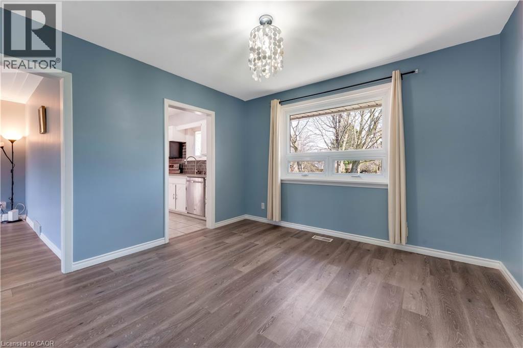 92 BRAESIDE Avenue, Waterloo, Ontario, N2J2C6 — Photo 11