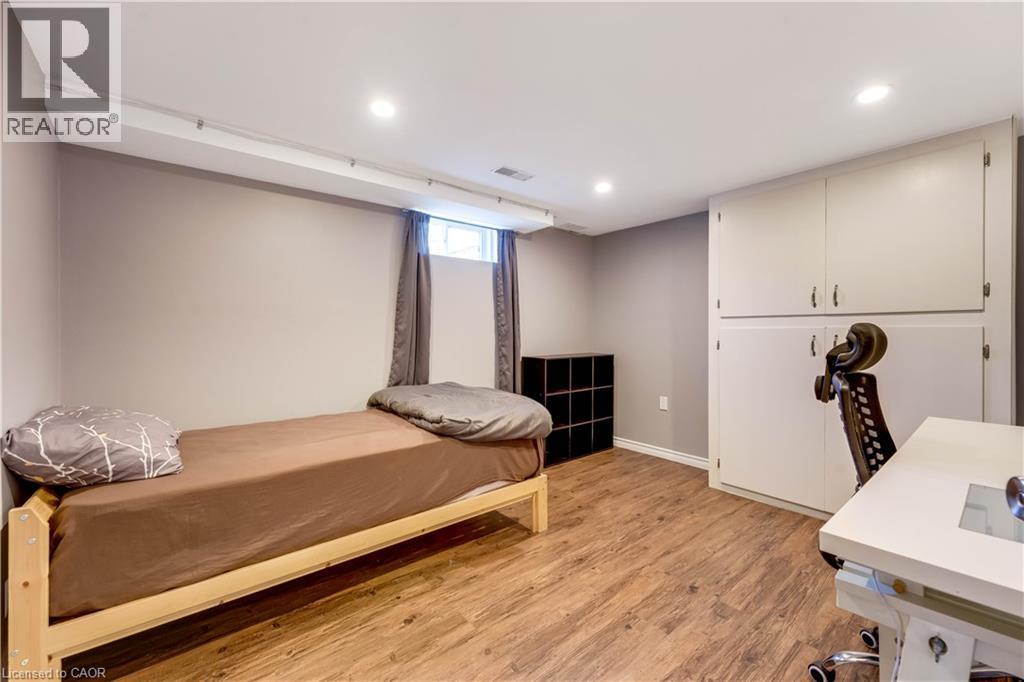 92 BRAESIDE Avenue, Waterloo, Ontario, N2J2C6 — Photo 31
