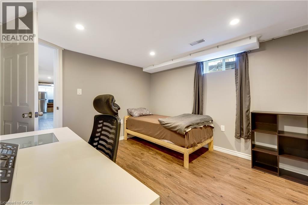 92 BRAESIDE Avenue, Waterloo, Ontario, N2J2C6 — Photo 33