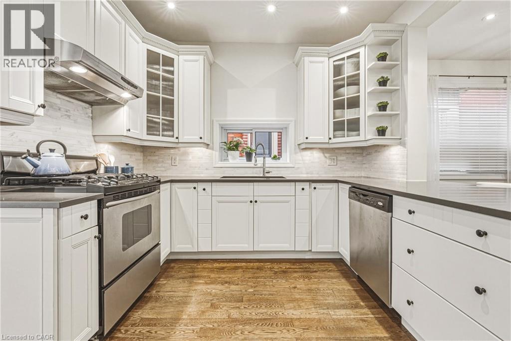 301 EVELYN Avenue, Toronto, Ontario, M6P2Z8 — Photo 11