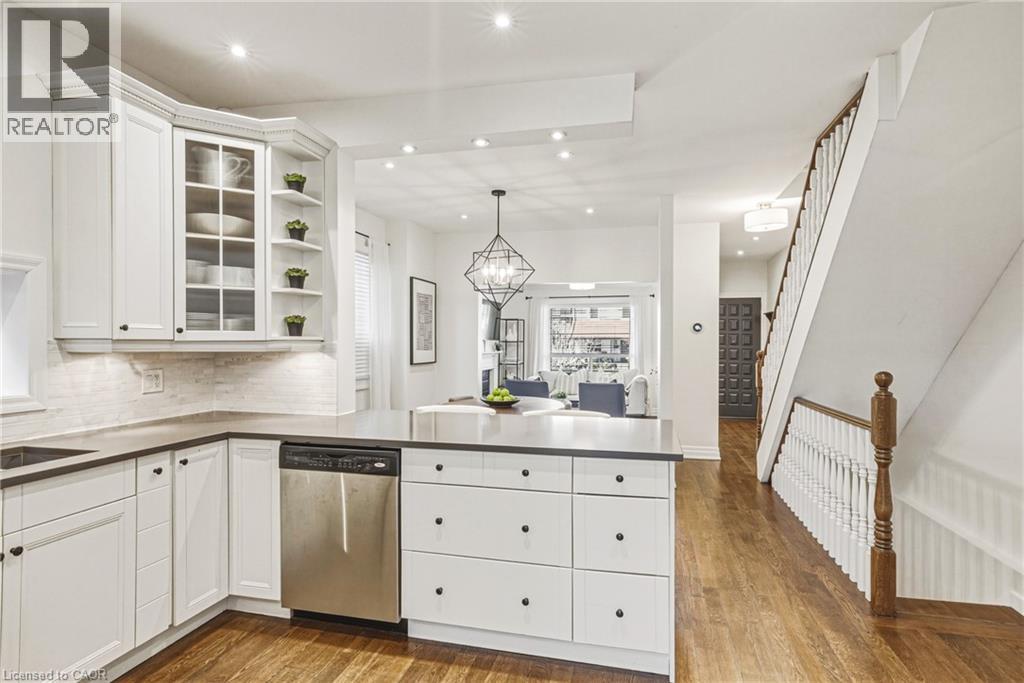 301 EVELYN Avenue, Toronto, Ontario, M6P2Z8 — Photo 13