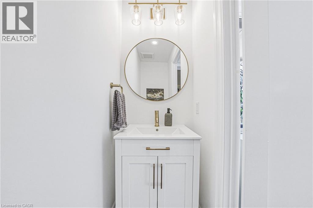 301 EVELYN Avenue, Toronto, Ontario, M6P2Z8 — Photo 15