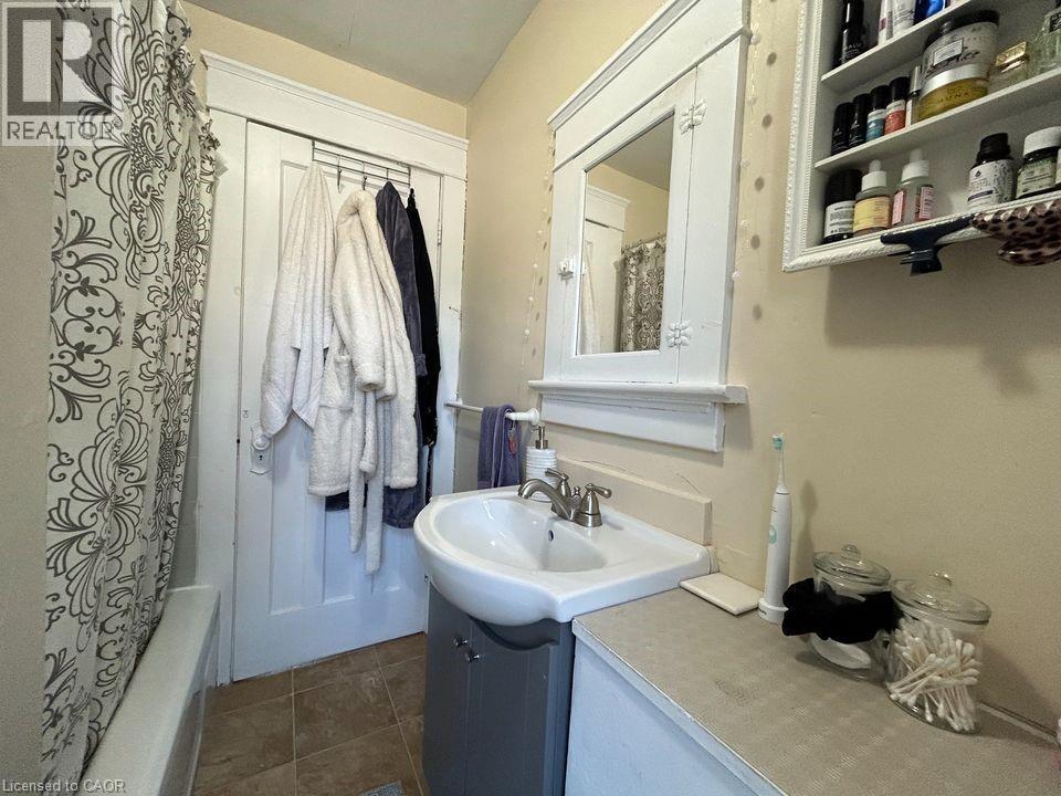 109 MOORE Avenue, Waterloo, Ontario, N2J1X3 — Photo 20