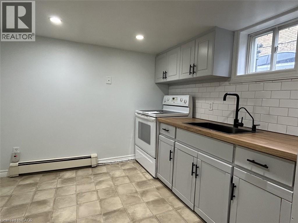 109 MOORE Avenue, Waterloo, Ontario, N2J1X3 — Photo 22