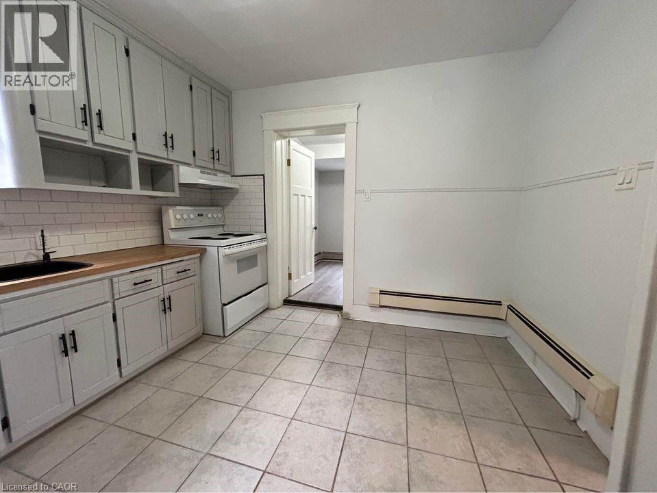 109 MOORE Avenue, Waterloo, Ontario, N2J1X3 — Photo 5