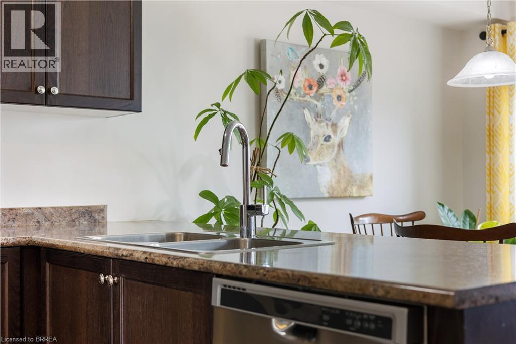 5 COLE Crescent, Brantford, Ontario, N3T0P4 — Photo 13