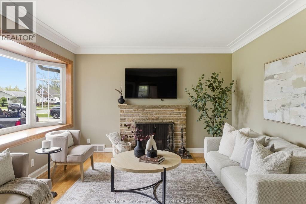 837 JANISSE DRIVE, Windsor, Ontario, N8S2V5 — Photo 2
