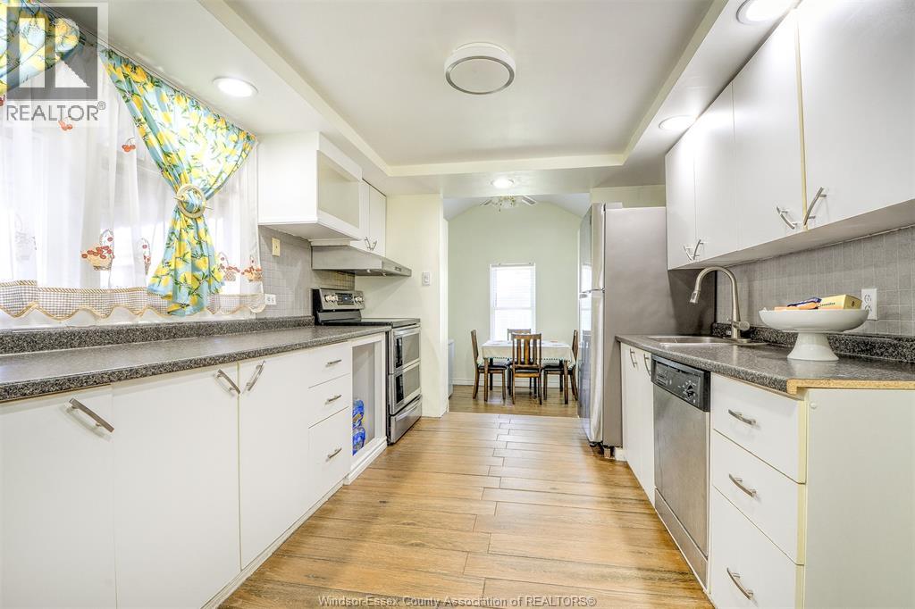 2354 Highland AVENUE, Windsor, Ontario, N8X3S5 — Photo 5