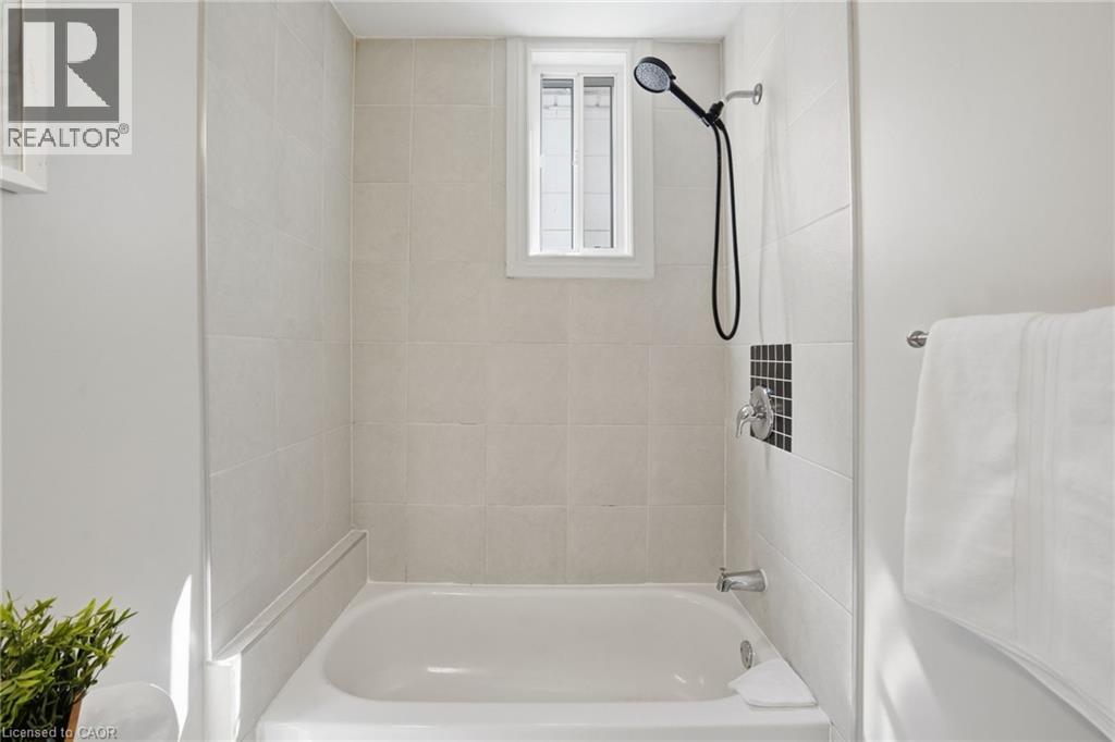 95 EAST 23RD Street, Hamilton, Ontario, L8V2W7 — Photo 25