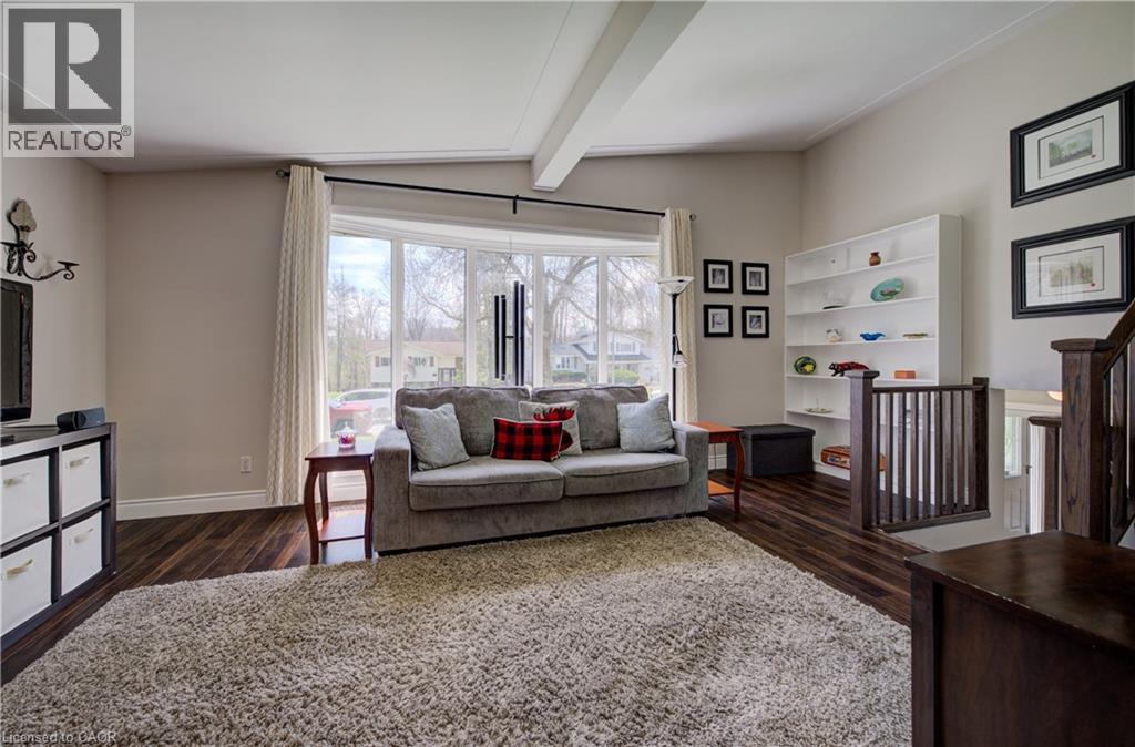 172 RENNIE Drive, Kitchener, Ontario, N2A1J6 — Photo 10