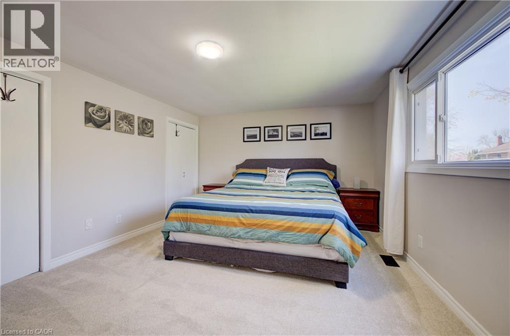 172 RENNIE Drive, Kitchener, Ontario, N2A1J6 — Photo 23