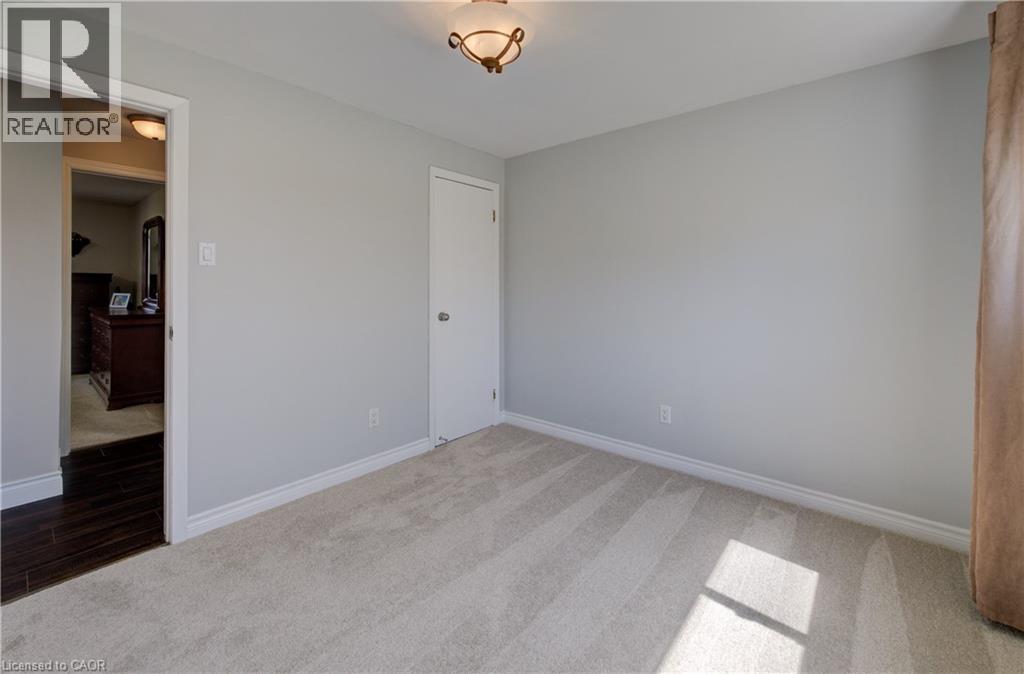 172 RENNIE Drive, Kitchener, Ontario, N2A1J6 — Photo 25
