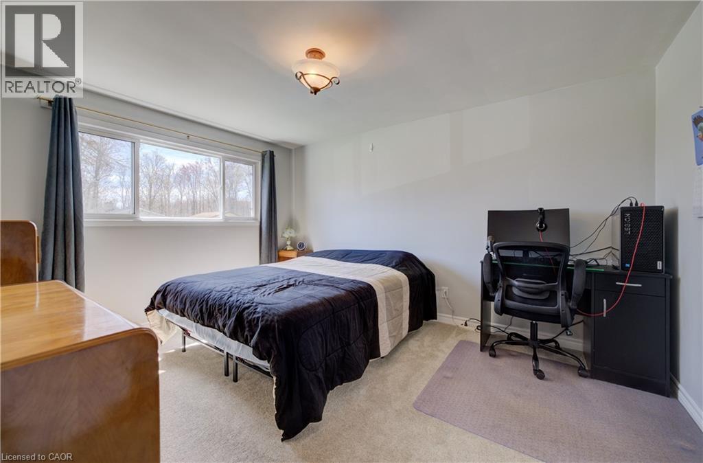 172 RENNIE Drive, Kitchener, Ontario, N2A1J6 — Photo 26