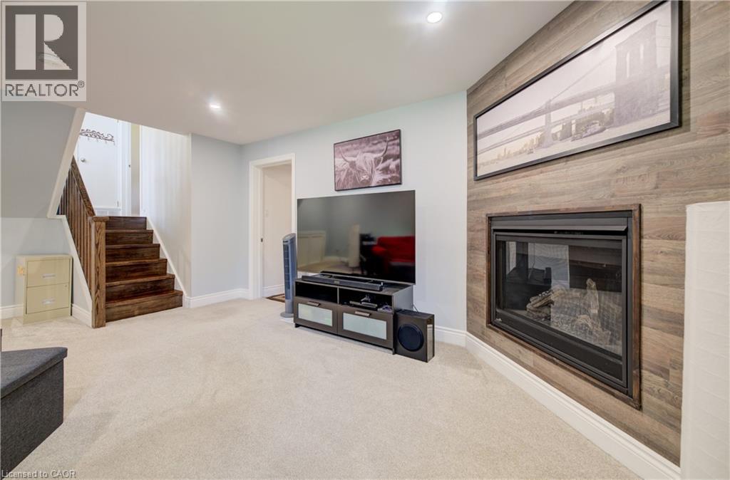 172 RENNIE Drive, Kitchener, Ontario, N2A1J6 — Photo 31